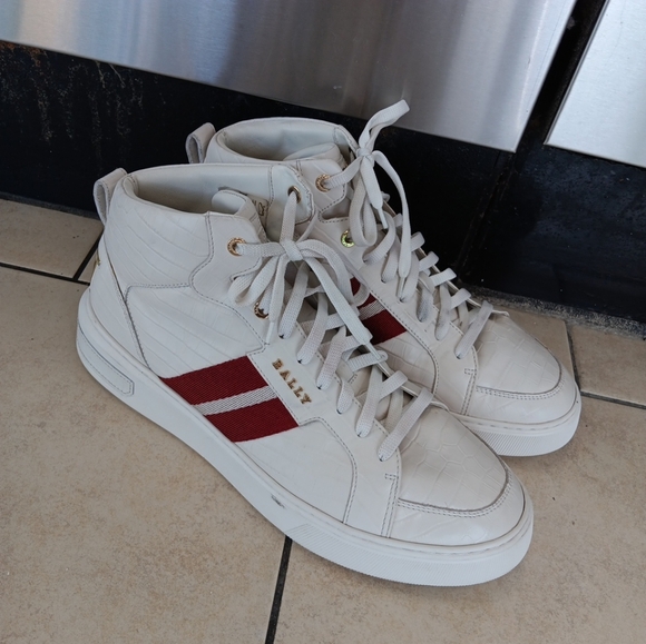 Bally White and Red Croc-Embossed Sneakers Size Eu11E Us 12D - Picture 2 of 8